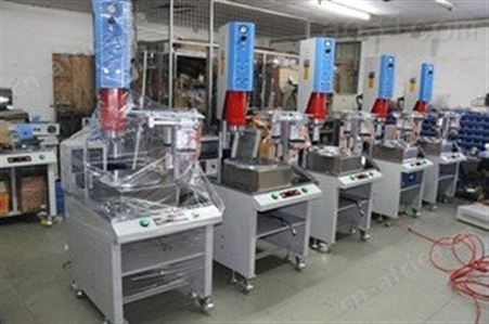 三头超声波机 塑料焊接设备 超声波非标焊接机 多头并联超声专用  塑料焊接机 欣宇欢迎来电
