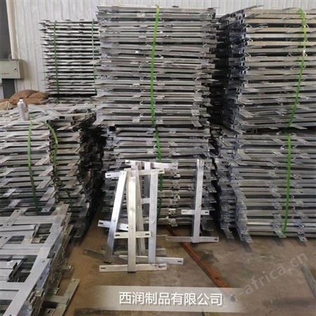 刺丝滚笼厂家 土字柱价格 加密柱 铁路护栏网支架西润制造