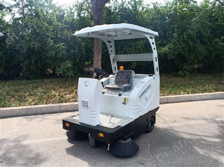 XLS-1380A电动扫地车