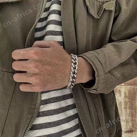 意轩潮流复古时尚简约古巴手链粗重款男士手链环扣环潮男
